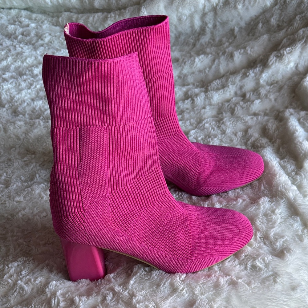 💎2 for $10🛒 Stylish Pink Ribbed Sock Boots